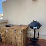 Entierement Renove Avec Grande Terrasse Pour 4 Personnes - Cap D'agde *
