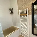 Lejlighed Entierement Renove Avec Grande Terrasse Pour 4 Personnes - Cap D'agde